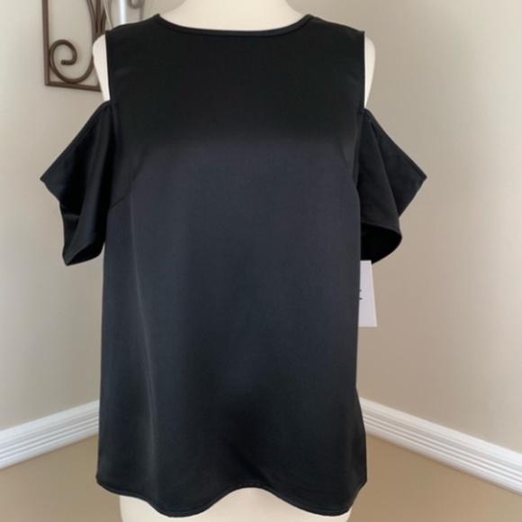 H by Halston Cold Shoulder Top - Picture 1 of 7